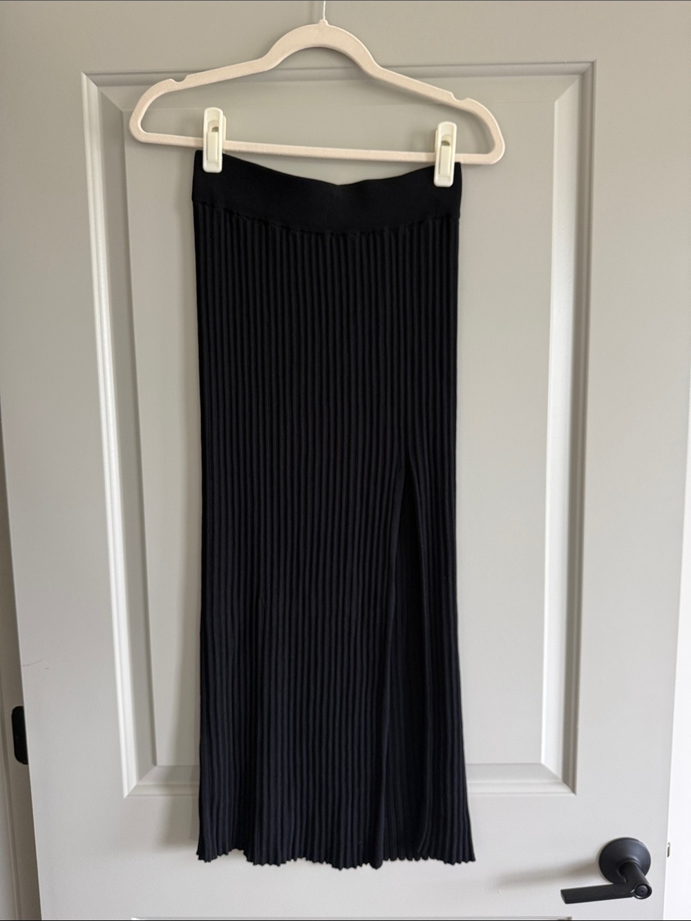 Wilfred Black Pleated Maxi Skirt with Slit